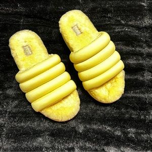 UGG Women's Maxi Slide Banana Pudding